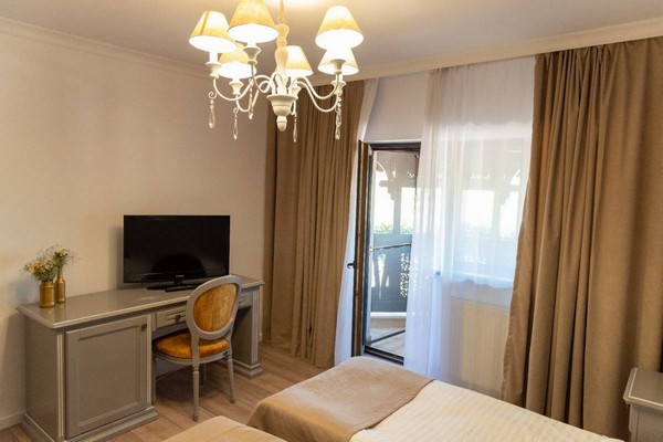 Turn medieval Carul din Stele