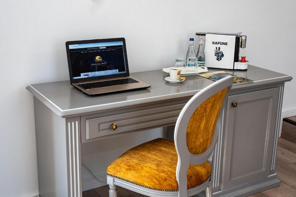 Turn medieval Carul din Stele