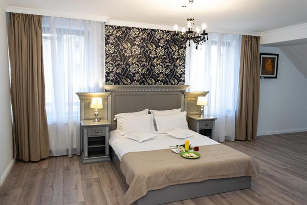 Turn medieval Carul din Stele