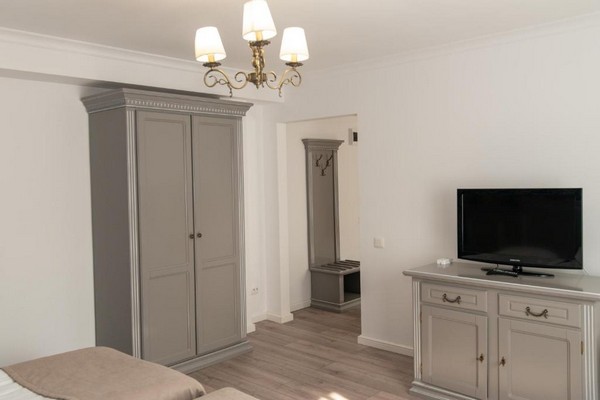 Turn medieval Carul din Stele