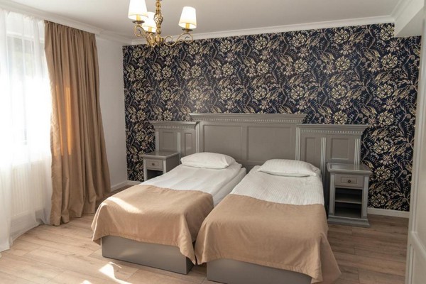 Turn medieval Carul din Stele