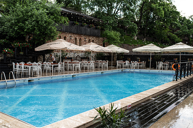 Turn medieval Carul din Stele