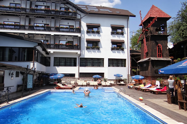 Turn medieval Carul din Stele