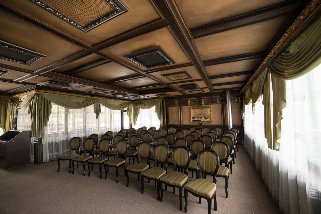 Turn medieval Carul din Stele