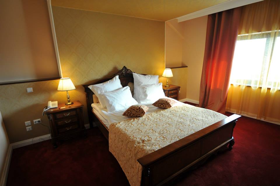 Turn medieval Carul din Stele