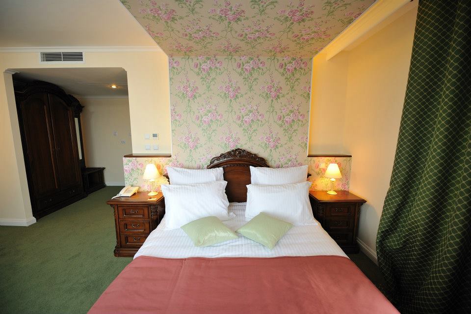 Turn medieval Carul din Stele